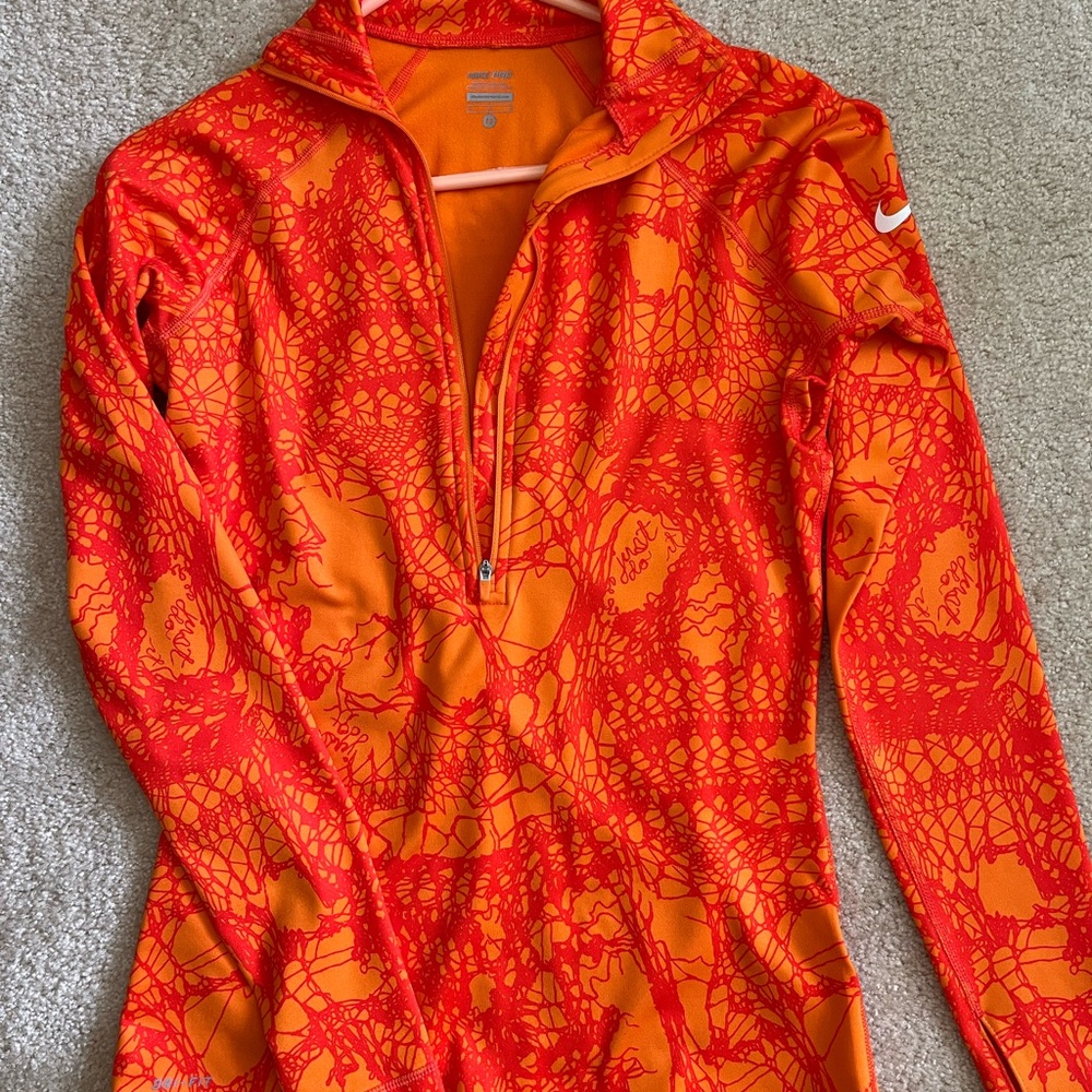 Nike ladies medium quarter zip